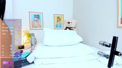 _jasminnee_ online show from March 1, 2026, 1:24 pm