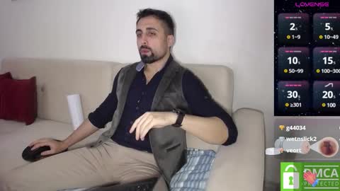 _jeem_ online show from December 10, 2024, 4:17 pm