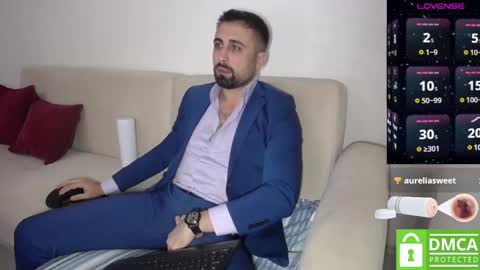 _jeem_ online show from December 11, 2024, 4:42 pm