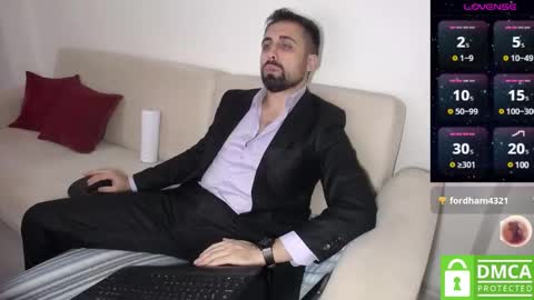 _jeem_ online show from December 23, 2024, 8:14 pm