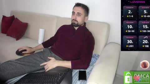 _jeem_ online show from January 1, 2025, 6:27 pm