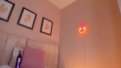 karol online show from October 14, 2025, 6:31 pm