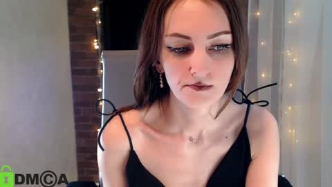  karolina online show from January 15, 2025, 4:54 pm