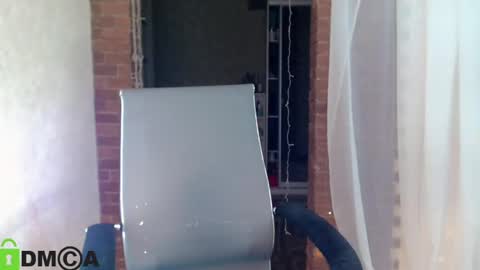  karolina online show from February 21, 2025, 6:37 pm