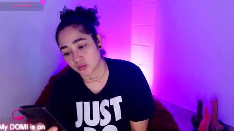 Snapshot of _kat_1 chatting on October 7, 2025, 10:07 pm online show from October 7, 2025, 10:07 pm