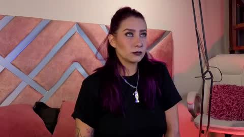 kelly online show from November 11, 2025, 12:27 pm