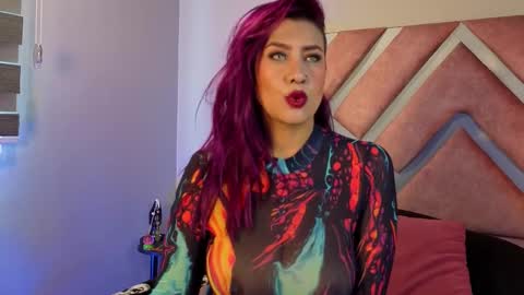 kelly online show from November 12, 2025, 1:00 pm