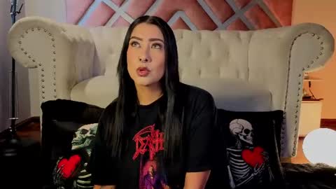kelly online show from July 10, 2026, 1:14 pm