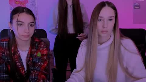 _kellykitten_ online show from January 19, 2026, 9:46 am