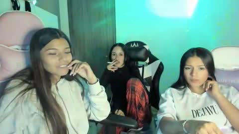 khloe sweet online show from November 7, 2025, 11:27 pm