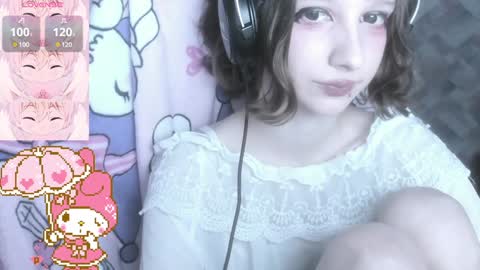  kuro  online show from December 8, 2024, 6:06 pm