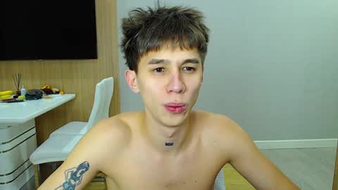 Snapshot of _kurt chatting on December 22, 2024, 9:31 pm Kurt online show from December 22, 2024, 9:31 pm