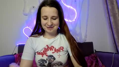 _kylle_ online show from November 2, 2025, 6:21 pm