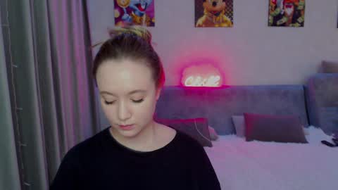 Snapshot of _lalune_ chatting on December 26, 2024, 12:36 am _lalune_ online show from December 26, 2024, 12:36 am