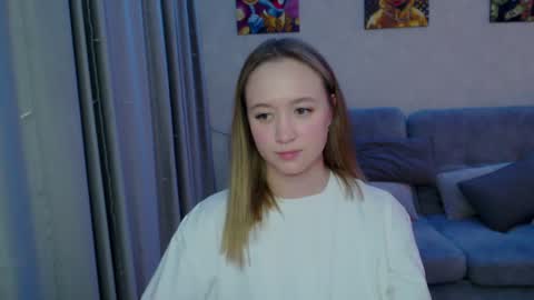 Snapshot of _lalune_ chatting on December 29, 2024, 12:09 am _lalune_ online show from December 29, 2024, 12:09 am