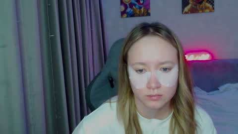 Snapshot of _lalune_ chatting on January 24, 2025, 9:05 pm _lalune_ online show from January 24, 2025, 9:05 pm