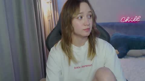 Snapshot of _lalune_ chatting on February 26, 2025, 7:38 pm _lalune_ online show from February 26, 2025, 7:38 pm