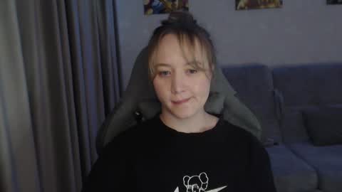 Snapshot of _lalune_ chatting on March 10, 2025, 4:03 pm _lalune_ online show from March 10, 2025, 4:03 pm