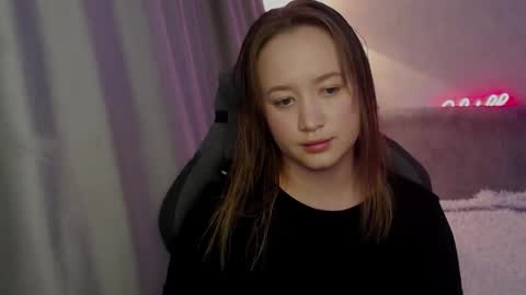 Snapshot of _lalune_ chatting on September 25, 2025, 11:14 am _lalune_ online show from September 25, 2025, 11:14 am
