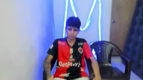 _latinhot_420 online show from April 5, 2026, 8:06 pm