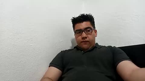 Snapshot of _leclerc_ chatting on February 16, 2025, 7:59 am _leclerc_ online show from February 16, 2025, 7:59 am