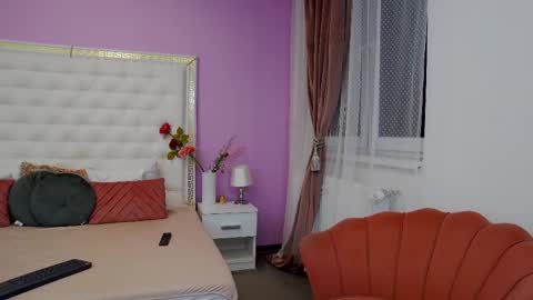 Lena Paul online show from February 10, 2025, 5:14 am