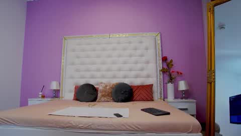 Lena Paul online show from September 17, 2025, 4:03 am