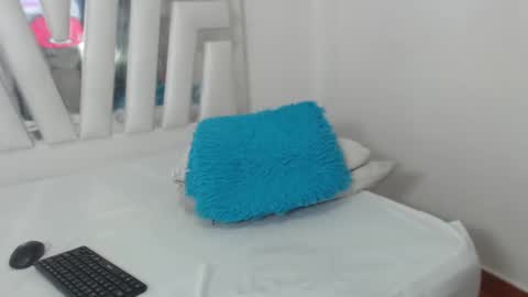 _lexx1e online show from February 27, 2025, 5:47 pm