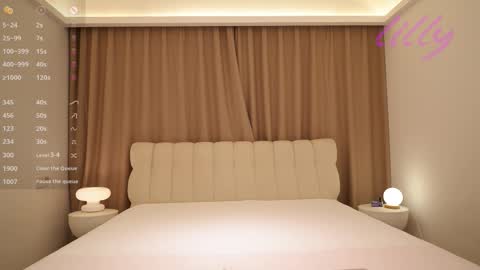 _lillilly_ online show from October 7, 2025, 6:10 am