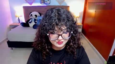 Snapshot of _lilly_miller chatting on October 1, 2025, 9:43 pm Liily online show from October 1, 2025, 9:43 pm