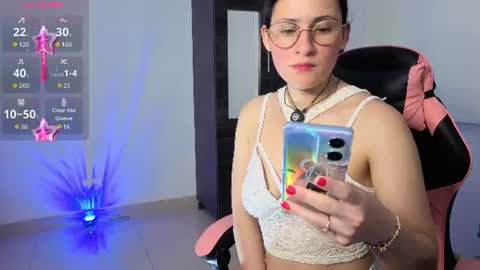 Lindasy online show from July 16, 2026, 11:49 am