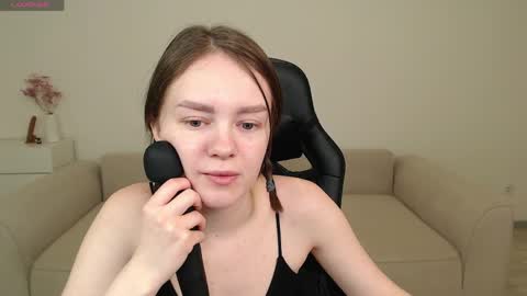  My name is lina Lush is activePrivate is Open online show from April 6, 2026, 5:36 pm
