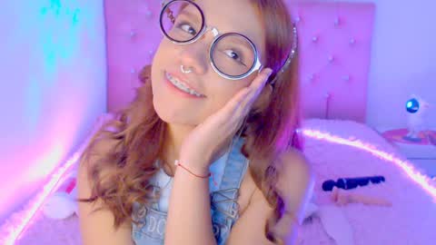 Snapshot of _lloou_ chatting on January 5, 2025, 1:24 am Sofia 3 online show from January 5, 2025, 1:24 am