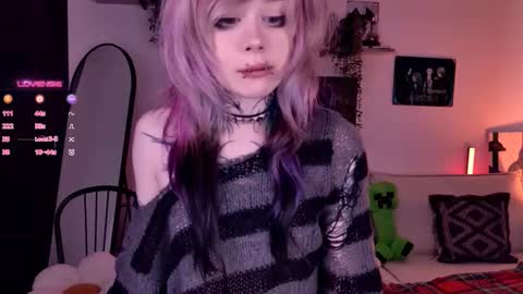 Lolly online show from November 19, 2025, 9:42 am