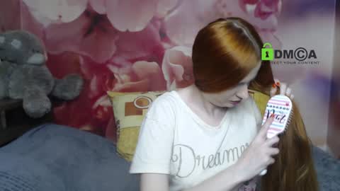 Snapshot of _lonelycat_ chatting on January 9, 2025, 8:03 am Katya online show from January 9, 2025, 8:03 am