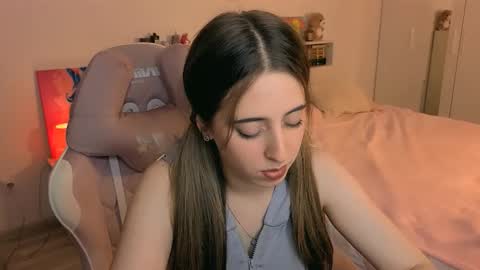 Amanda  mandy online show from November 21, 2025, 3:33 pm