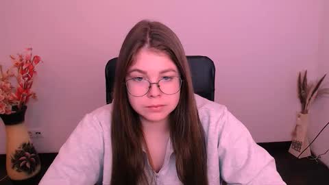 Snapshot of _lovely_mary chatting on October 16, 2025, 6:47 am Mary online show from October 16, 2025, 6:47 am