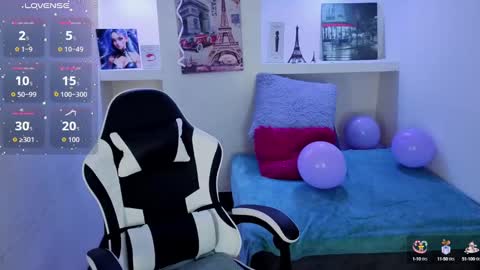 Lucia online show from October 4, 2025, 4:10 am