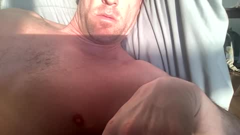 _lululeo_ online show from April 16, 2026, 2:23 am