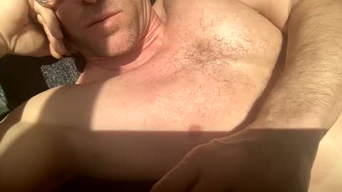 _lululeo_ online show from April 27, 2026, 12:08 am