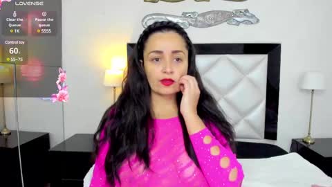  luna  sweet  online show from March 3, 2025, 3:52 am