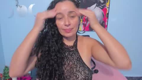  luna  sweet  online show from October 21, 2025, 8:09 pm