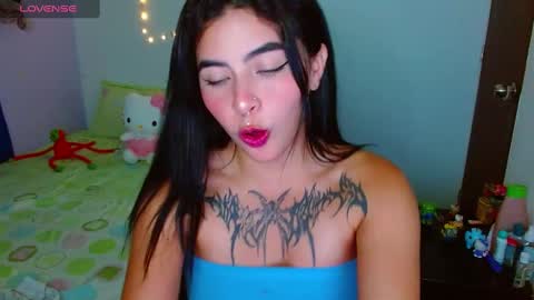 luna torres online show from March 1, 2025, 12:17 am