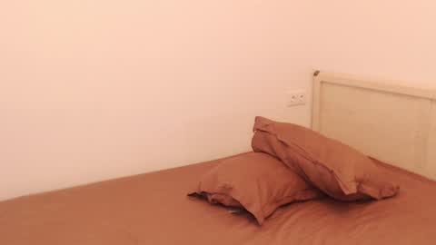 Snapshot of _lustica_ chatting on January 4, 2025, 3:17 pm Anna online show from January 4, 2025, 3:17 pm