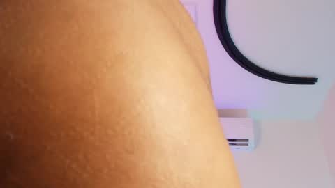 Maddy online show from November 26, 2025, 11:55 am