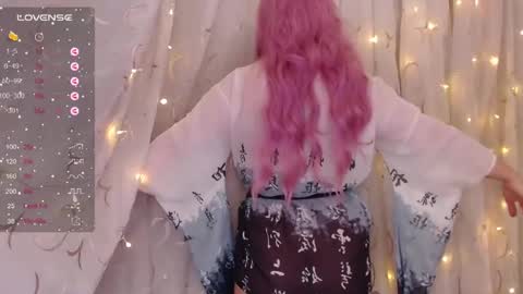 Kira online show from January 7, 2025, 11:48 am