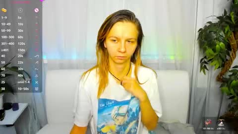 Scarlett online show from October 14, 2025, 9:10 am