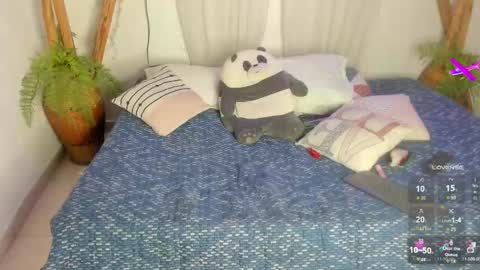 Snapshot of _marianafox chatting on February 17, 2026, 6:10 am Mariana Fox online show from February 17, 2026, 6:10 am