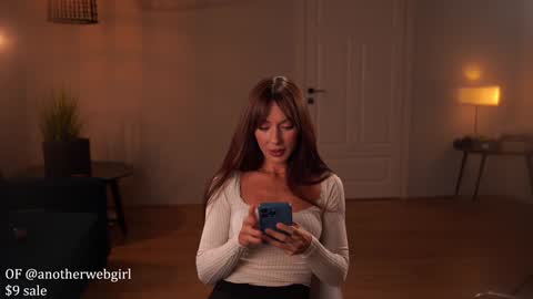 Snapshot of _mariarty_ chatting on October 12, 2025, 5:45 pm Marie -   -25 discount online show from October 12, 2025, 5:45 pm