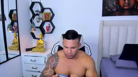 _matthew_santos_ online show from February 12, 2026, 2:39 am